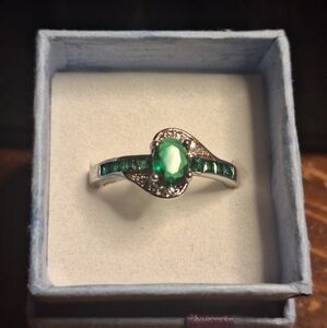Green oval Cubic Zirconia ring size 9